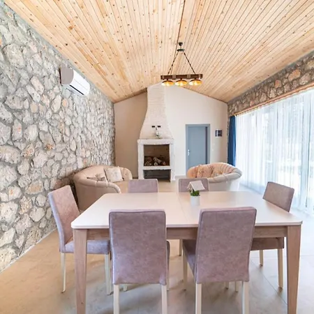 Villa Ravishing With Private Pool Terrace And Backyard In Fethiye